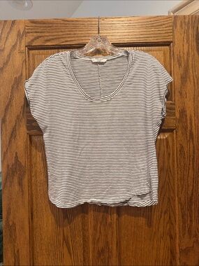 Double Zero Striped Scoop Neck Tee - White & Black